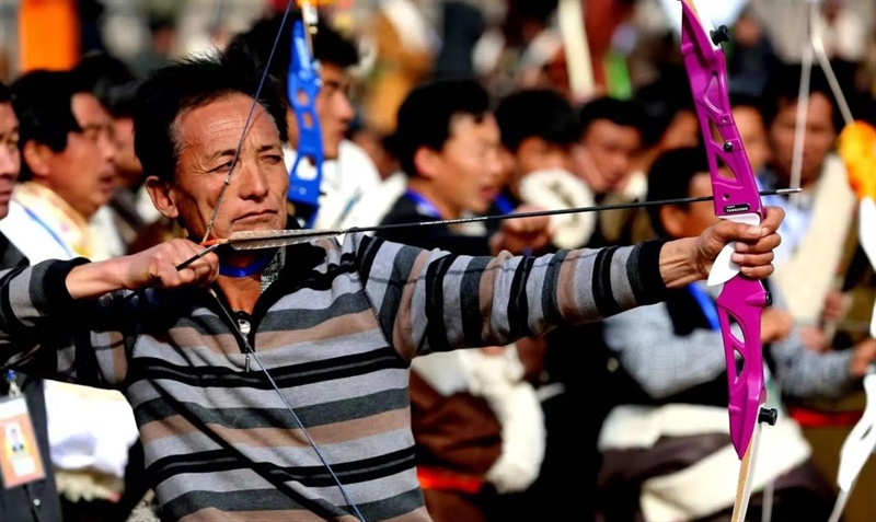 amp, 届少数民族