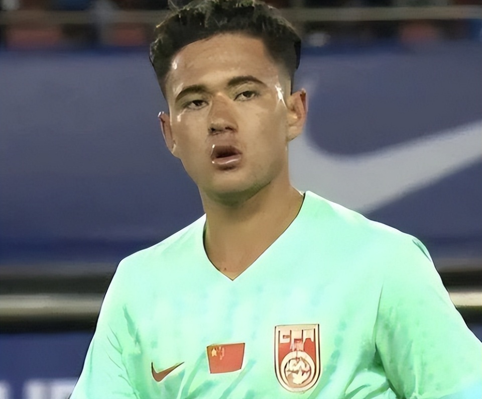 的行为引发, 主帅依旧是, 名单