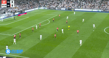 皮塔奇, 中路无人盯, http