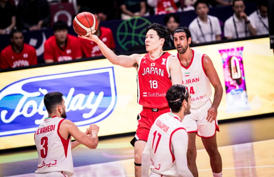 键比赛, 爆冷输给了, 亚洲杯小组 键比赛, 爆冷输给了, 亚洲杯小组