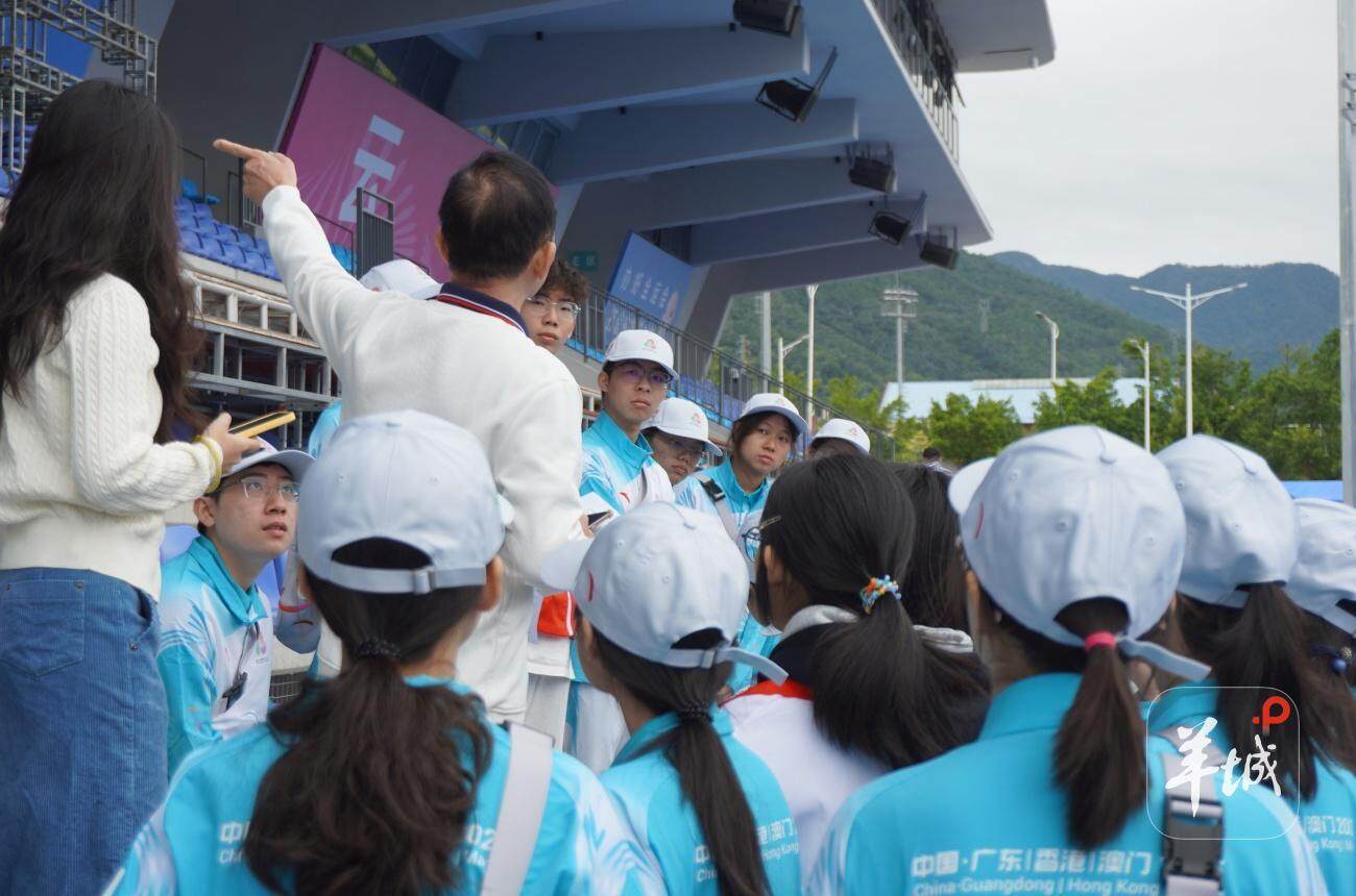 周末爱绿, 展一系列特 周末爱绿, 展一系列特